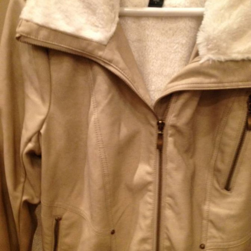 Bernardo Faux Leather Jacket Womens - Picture 5 of 11